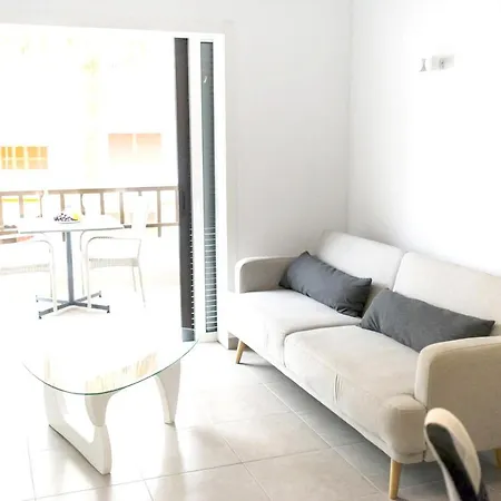 Appartement One Bedroom At Playa De La Americas 200 M Away From The With View Balcony And Wifi *