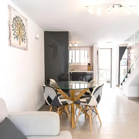 One Bedroom At Playa De La Americas 200 M Away From The With View Balcony And Wifi Playa de las Américas